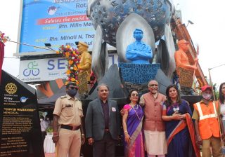 Memorial Dedicated to Corona Warrior Set Up At Bandra To Honour Frontline Workers